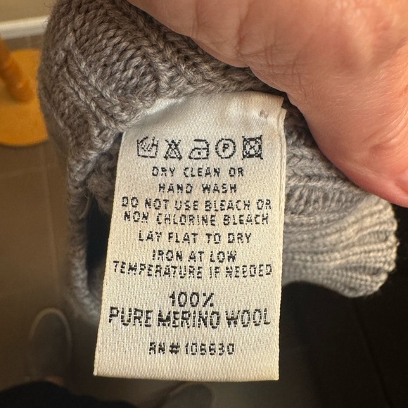 MERINO WOOL ITALMODE Women’s Gray Ribbed Long Sleeve V Neck Sweater Size XL EUC - Picture 8 of 14